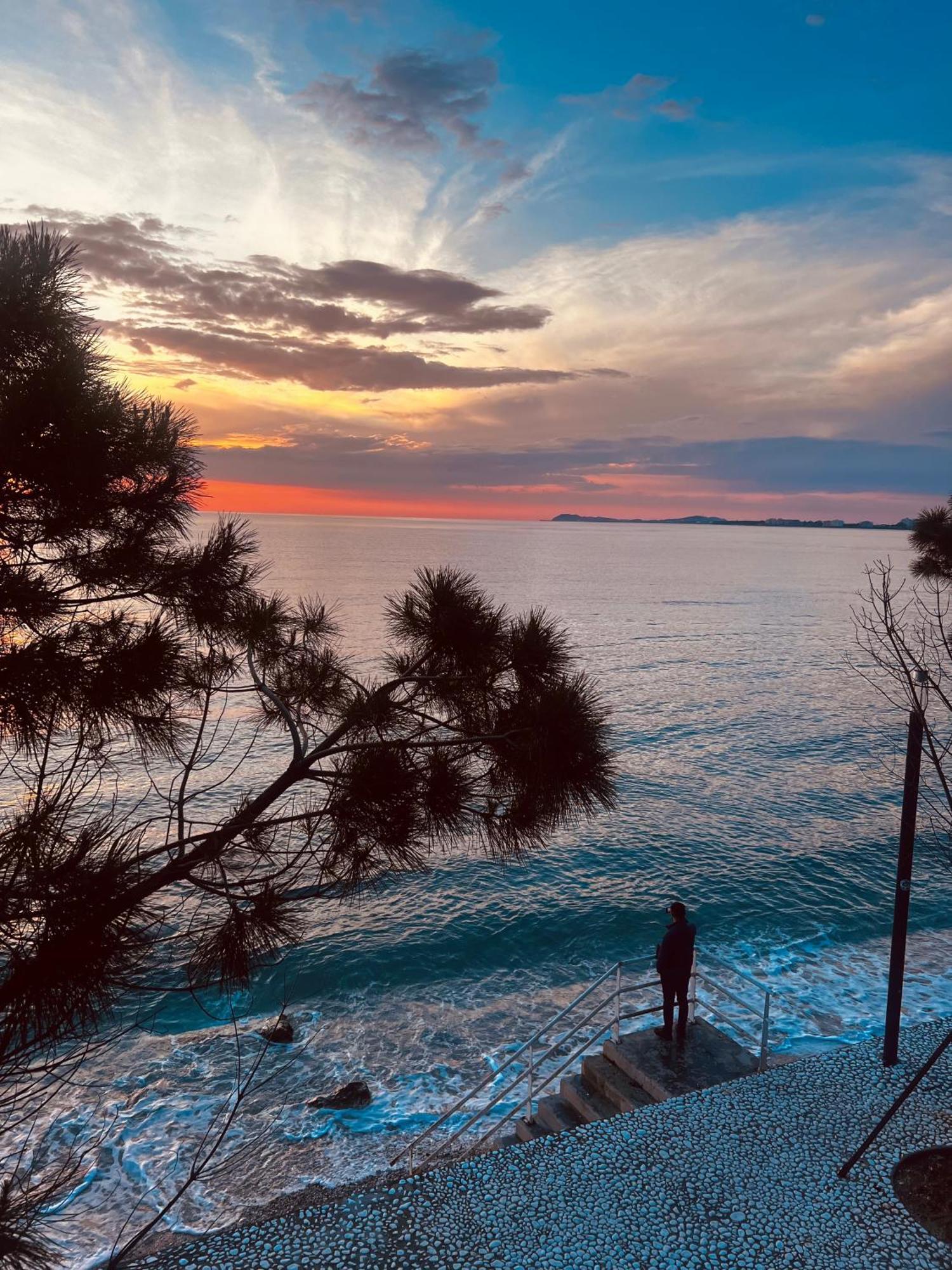 Hotel Lungomare Vlore Bagian luar foto